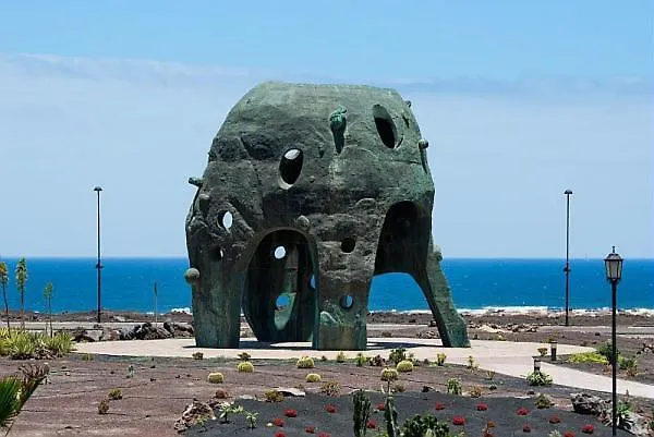 The Bubble * La Oliva